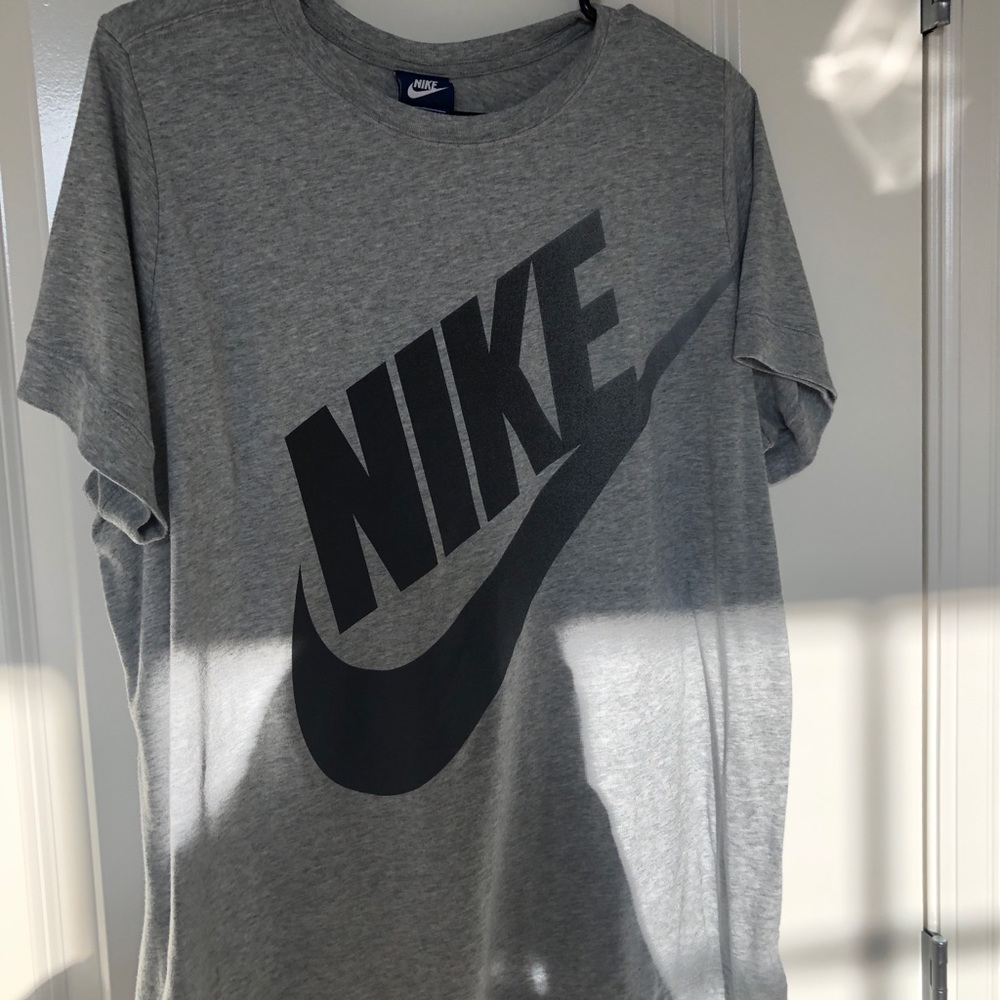 Nike T-shirt